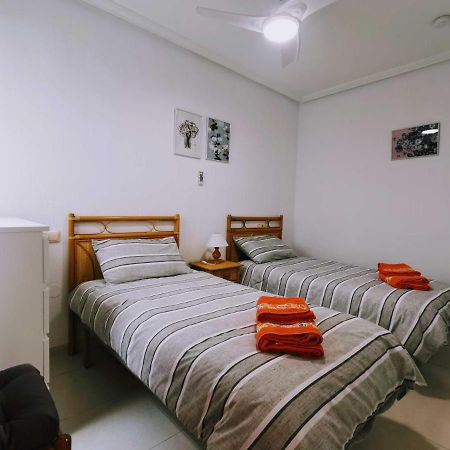 El Sombrero Apartment With Free Wifi Playa Del Cura 托雷维耶哈 外观 照片