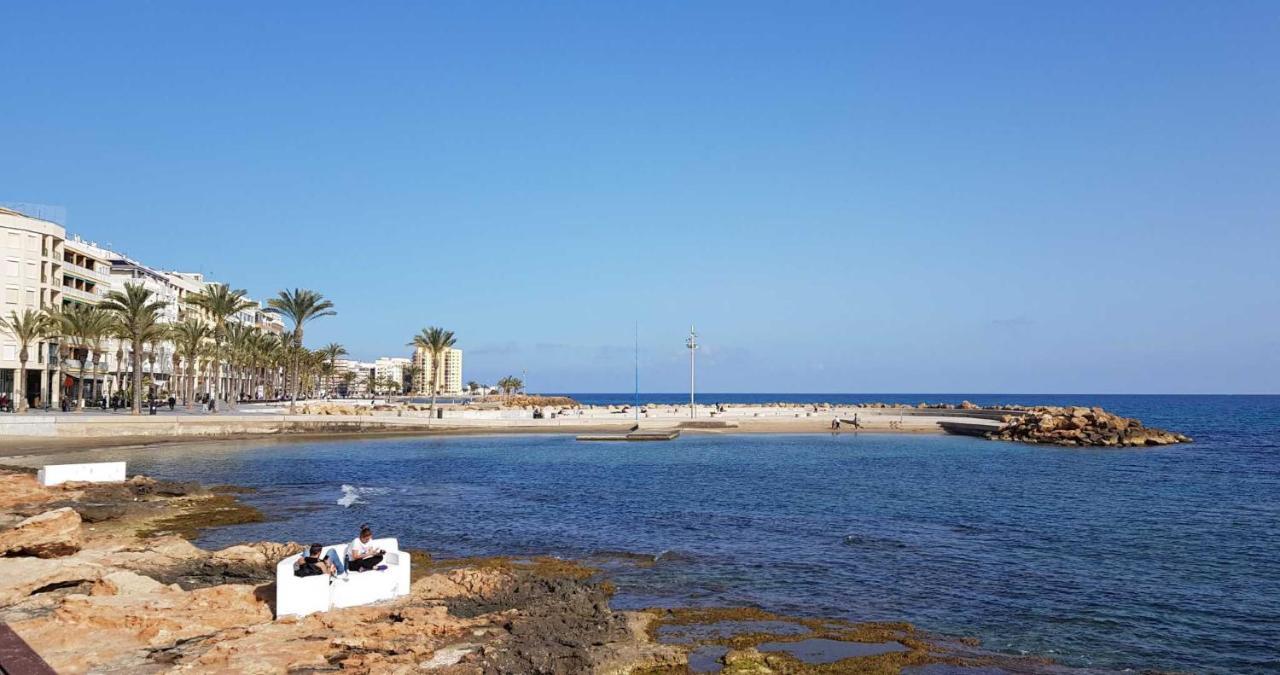 El Sombrero Apartment With Free Wifi Playa Del Cura 托雷维耶哈 外观 照片