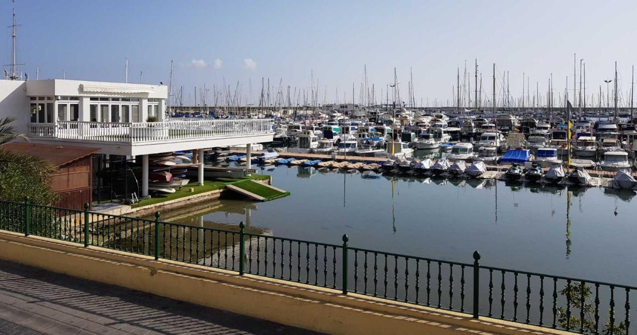 El Sombrero Apartment With Free Wifi Playa Del Cura 托雷维耶哈 外观 照片