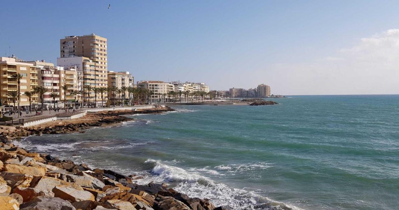 El Sombrero Apartment With Free Wifi Playa Del Cura 托雷维耶哈 外观 照片