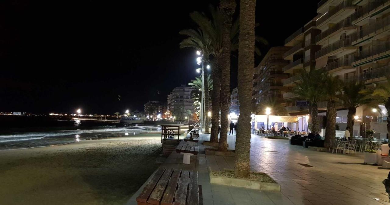 El Sombrero Apartment With Free Wifi Playa Del Cura 托雷维耶哈 外观 照片